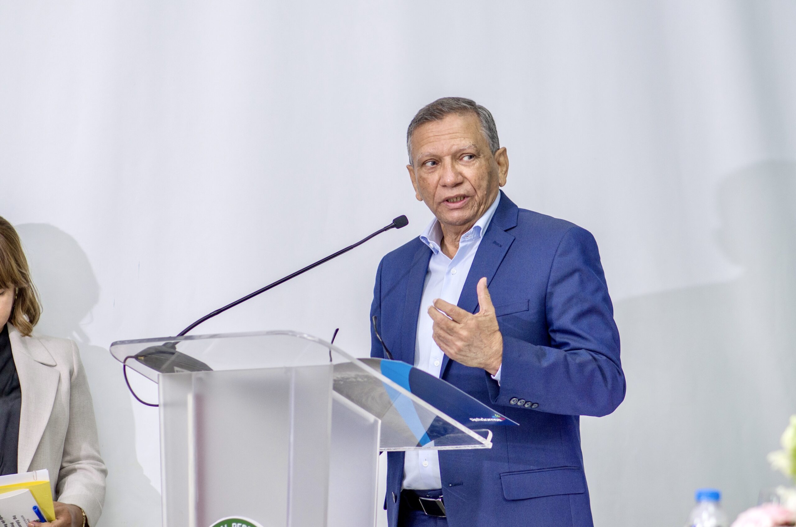 Conferencia sobre eventos sísmicos